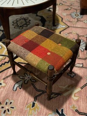 Vtg George B. Bent Co. Plaid Ottoman Turned Wood Foot Stool Upholstered Wooden